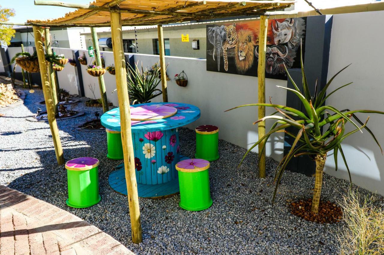 John-Lou'S One-Bedroom Apartment Windhoek Exterior foto
