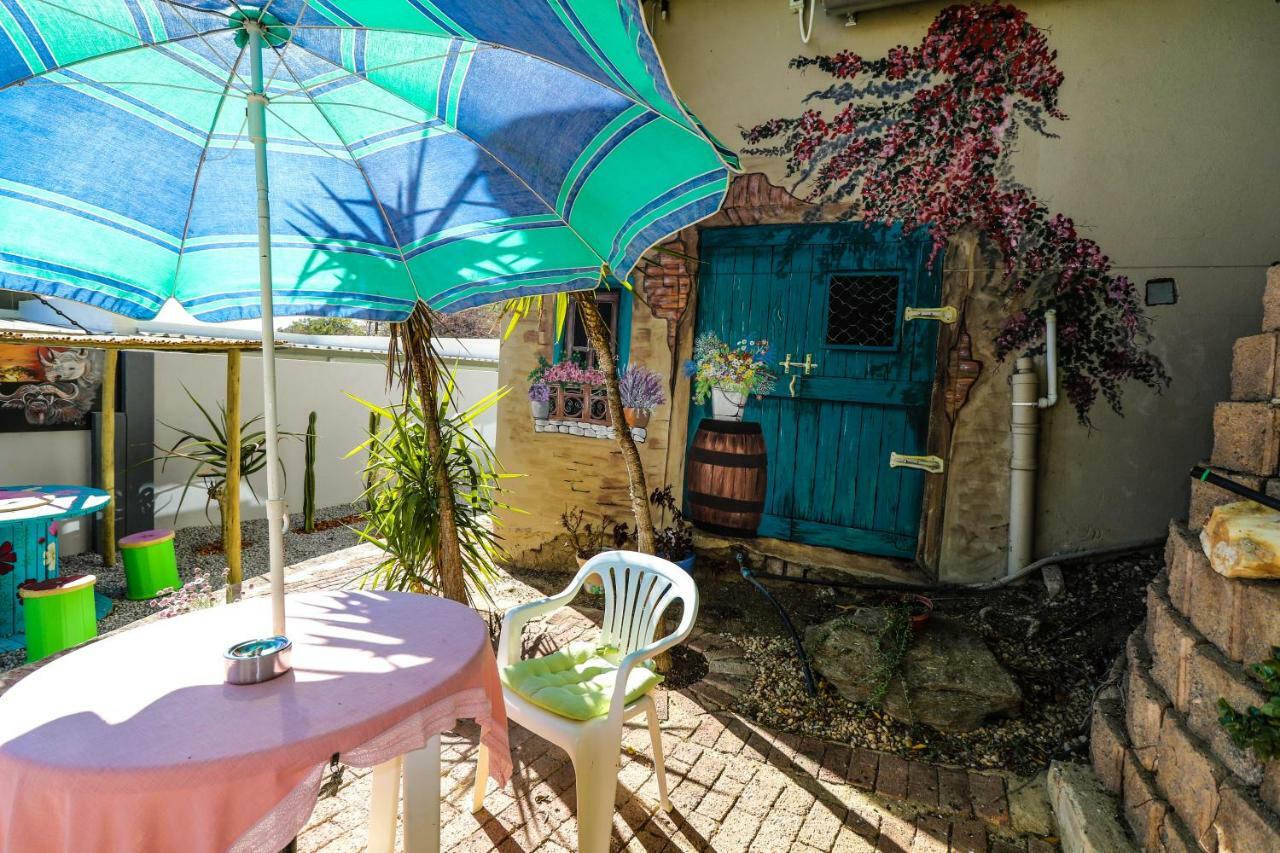 John-Lou'S One-Bedroom Apartment Windhoek Exterior foto