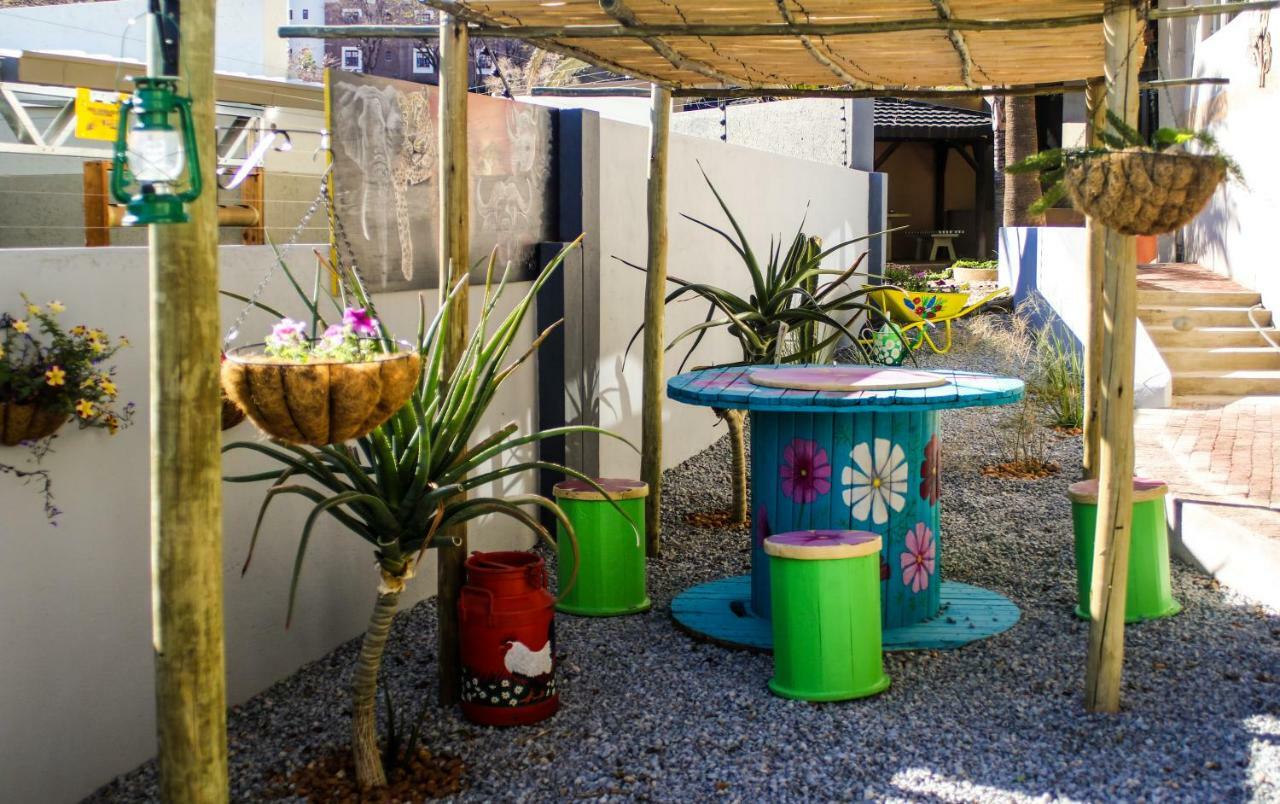 John-Lou'S One-Bedroom Apartment Windhoek Exterior foto